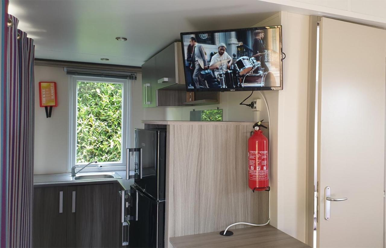 Mobil Home 6-8 Places Parcelle 4 Climatise Biville-sur-Mer Ngoại thất bức ảnh